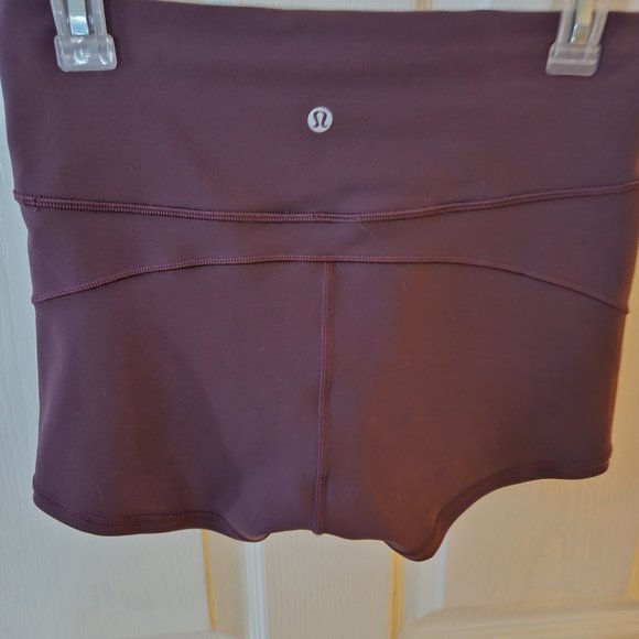 SOLD- Lululemon In Movement High Rise 2.5" inseam - Picture 2 of 3